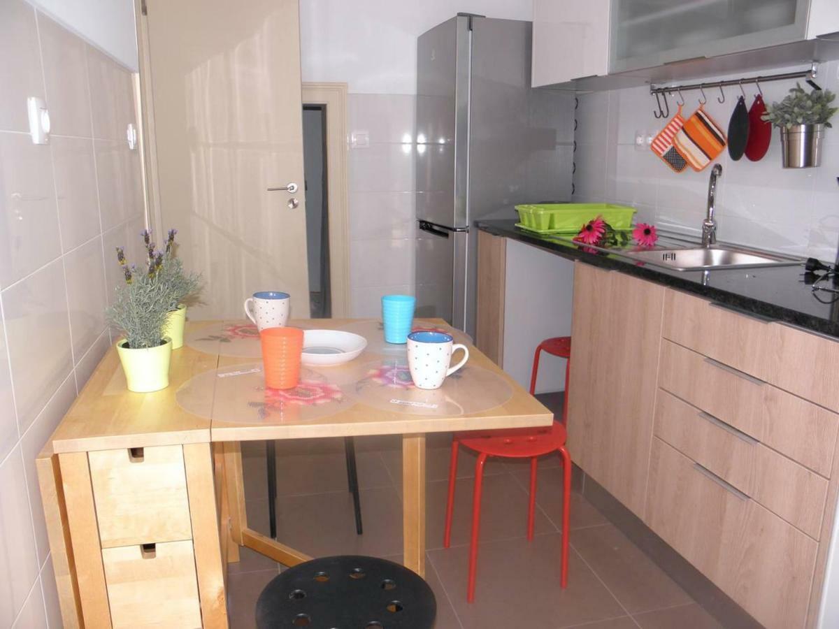 Sunny Orange Garden Apartment In Central ליסבון מראה חיצוני תמונה