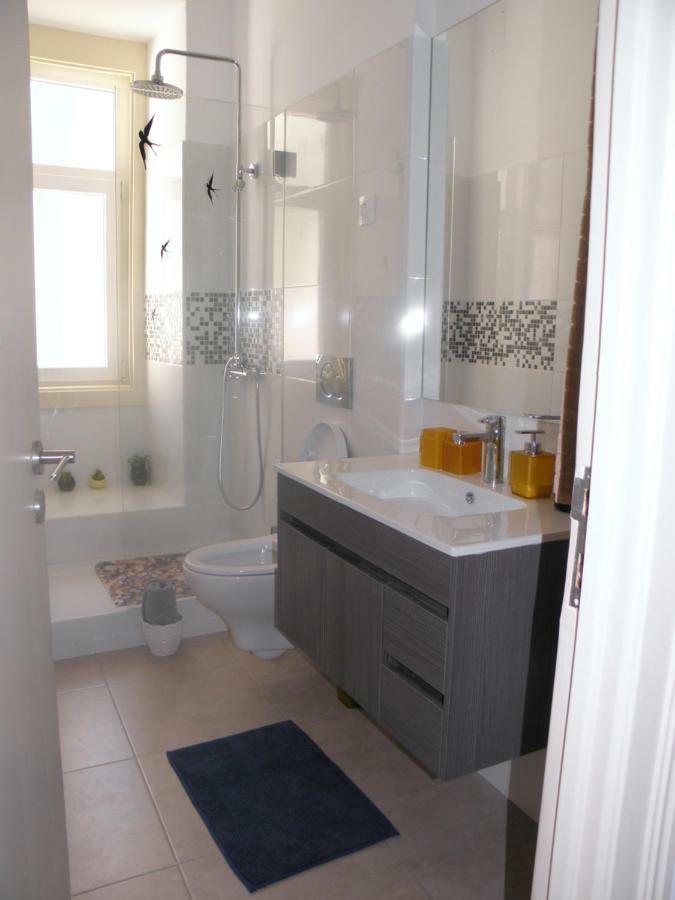 Sunny Orange Garden Apartment In Central ליסבון מראה חיצוני תמונה